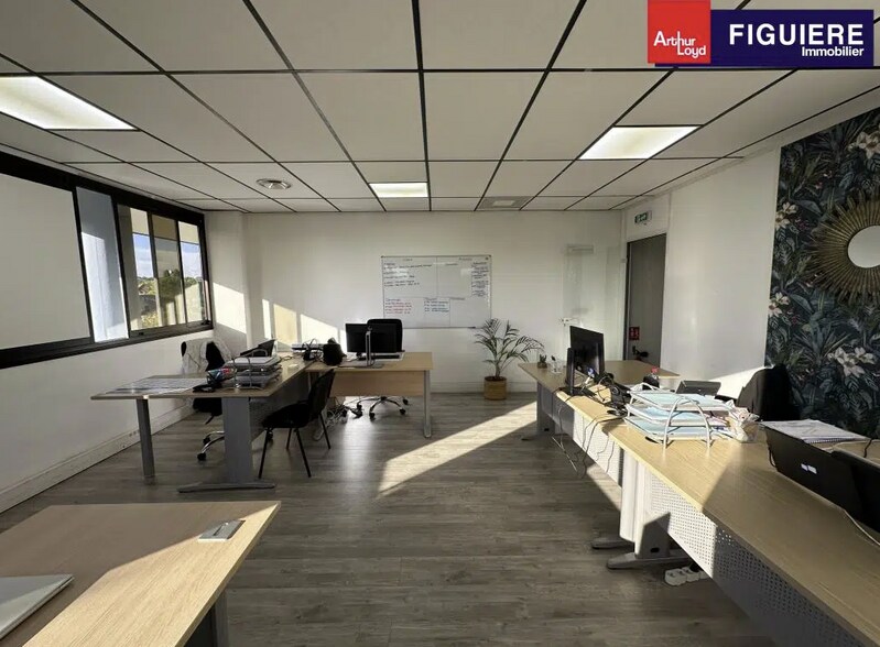 Bureau dans Aix-en-Provence à louer - Photo intérieure - Image 3 de 11