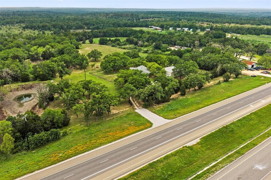 1389 U.S. 290 E, Elgin, TX à vendre - Aérien - Image 2 de 40
