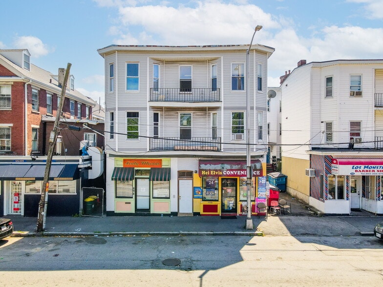 694-698 Merrimack St, Lowell, MA for sale - Building Photo - Image 1 of 10