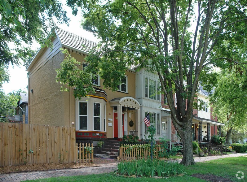 923-929 SW Huntoon St, Topeka, KS à vendre - Photo du bâtiment - Image 2 de 2