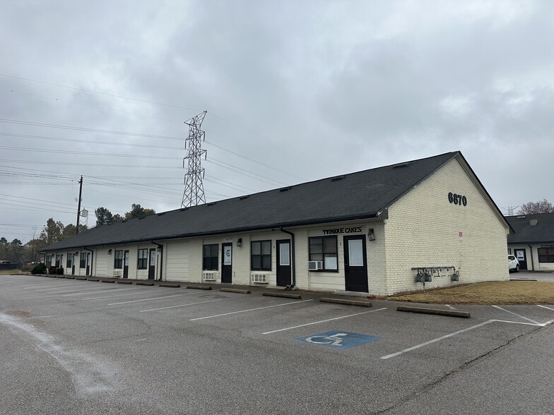 6850-6890 Hillshire Dr, Memphis, TN for lease - Building Photo - Image 1 of 19