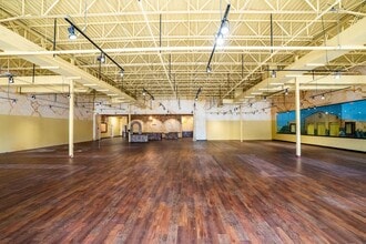 33550 US Highway 19 N, Palm Harbor, FL à louer Photo intérieure- Image 2 de 35