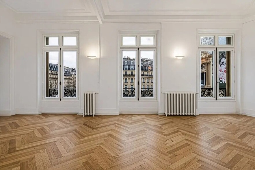 8 Place De L'Opera, Paris for lease - Interior Photo - Image 3 of 9