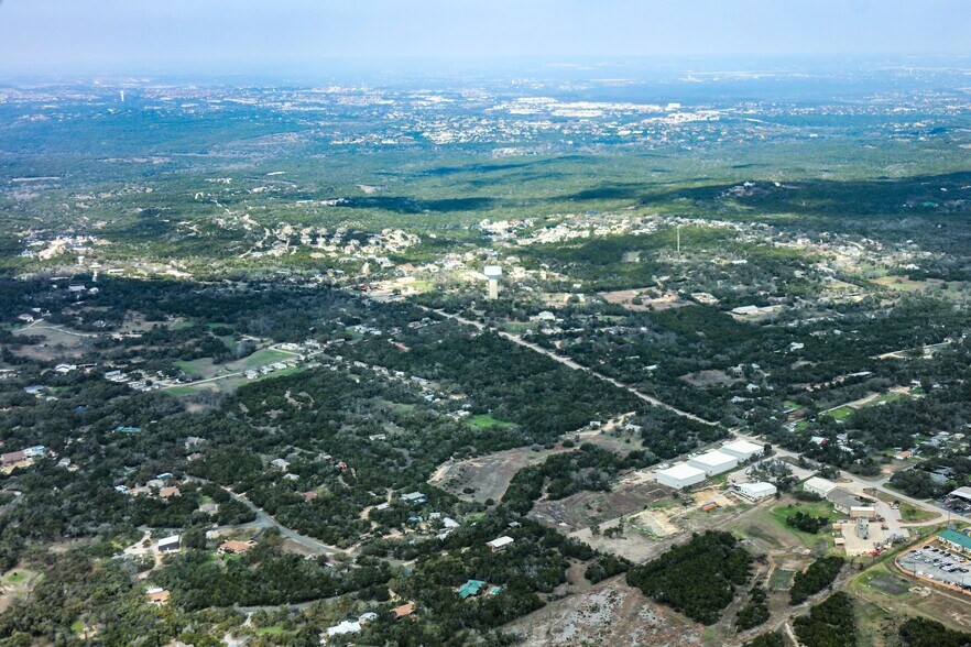 9501 Circle Dr, Austin, TX à vendre - Photo du bâtiment - Image 3 de 5