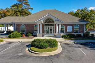 Former Bank Branch - Restaurant avec service au volant