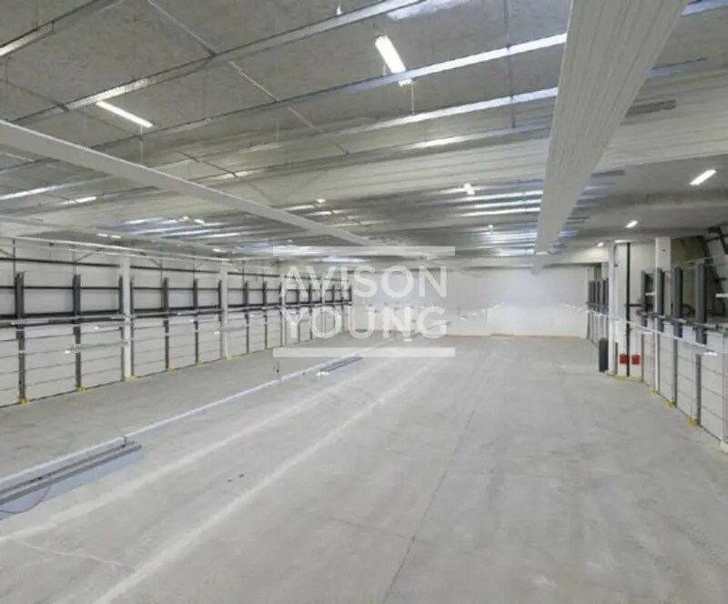 Flex in Le Blanc-Mesnil for lease Interior Photo- Image 1 of 5