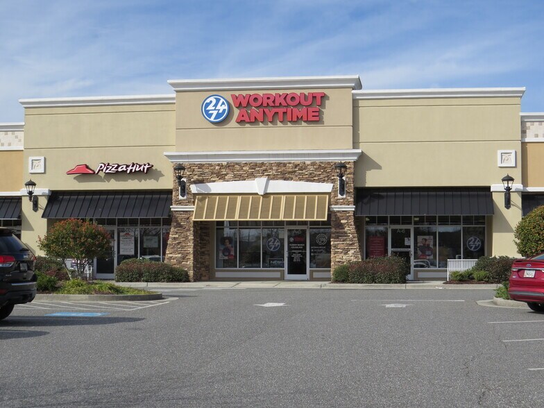 7330 Spout Springs Rd, Flowery Branch, GA à louer - Photo du bâtiment - Image 2 de 4