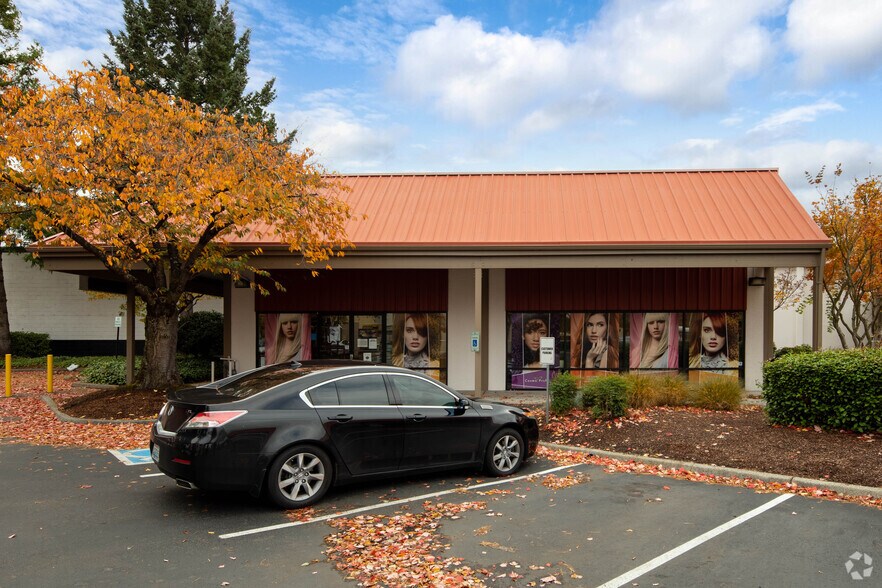 823 Central Ave N, Kent, WA à vendre - Photo du bâtiment - Image 2 de 6