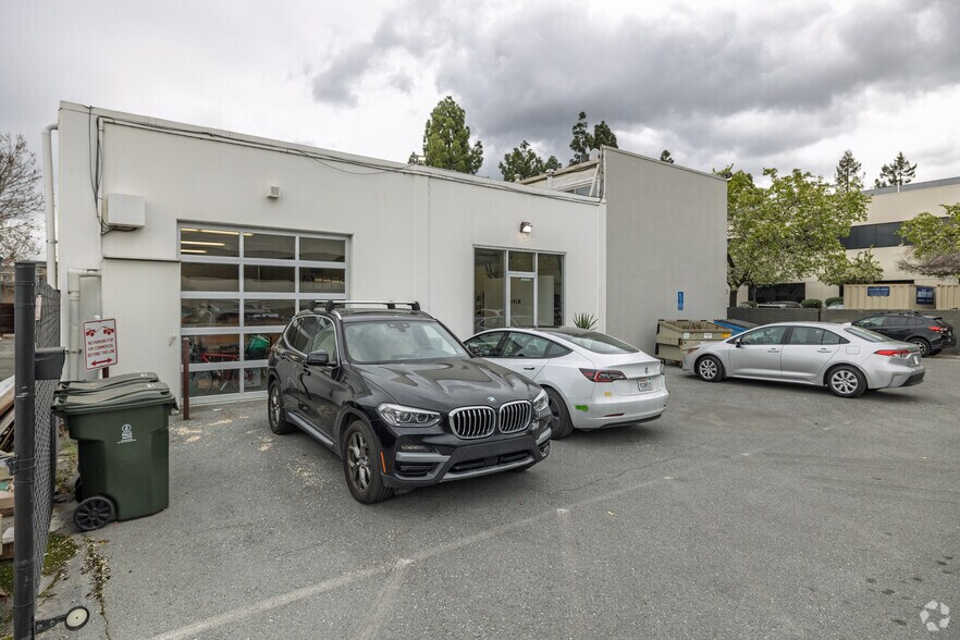 974 Commercial St, Palo Alto, CA à louer - Photo du bâtiment - Image 2 de 4