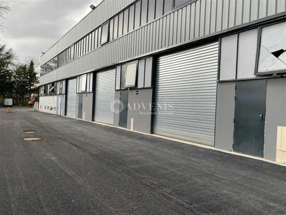 Flex in Noisy-le-Grand for lease Building Photo- Image 1 of 6