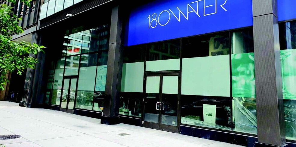 180 Water St, New York, NY for lease - Building Photo - Image 2 of 3
