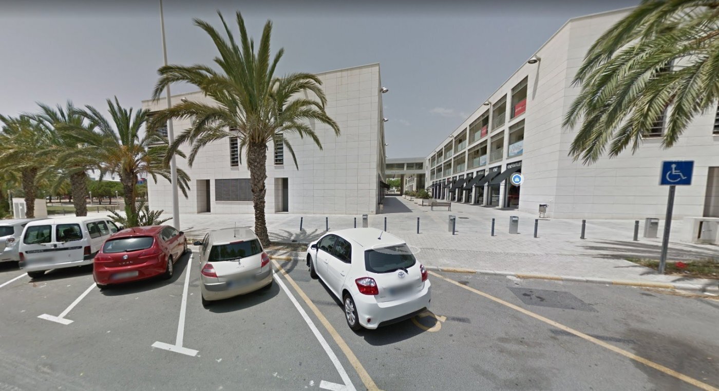 Bureau dans Elche, Alicante à louer Photo du bâtiment- Image 1 de 3