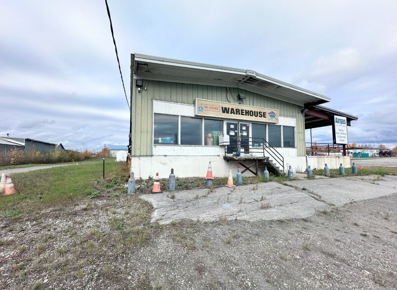 2200 Van Horn Rd, Fairbanks, AK for sale - Building Photo - Image 3 of 4