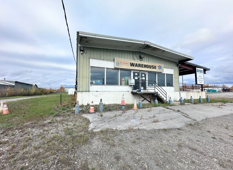 2200 Van Horn Rd, Fairbanks, AK à vendre - Photo du bâtiment - Image 3 de 4