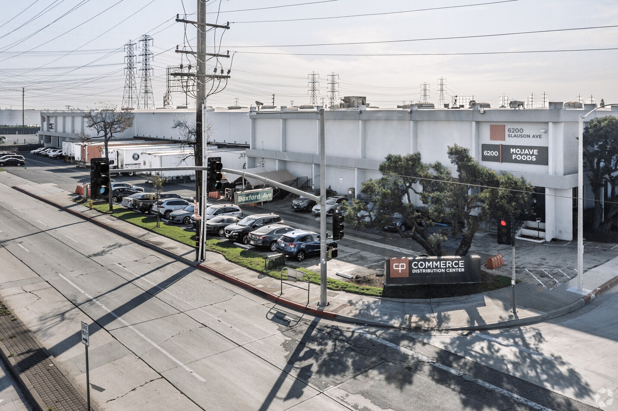 6200-6210 E Slauson Ave, Commerce, CA à louer Photo principale- Image 1 de 5