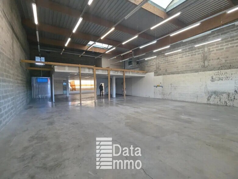 3 Rue Des Coutures, Torcy à louer - Photo du bâtiment - Image 3 de 8