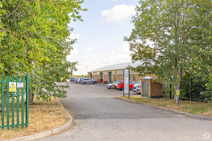 Kirk Rd, Branston à louer - Photo du bâtiment - Image 2 de 4