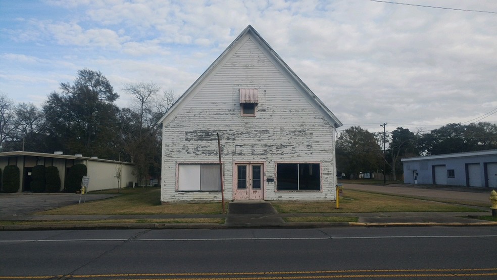 702 N Main St, Jennings, LA à vendre - Photo principale - Image 1 de 1