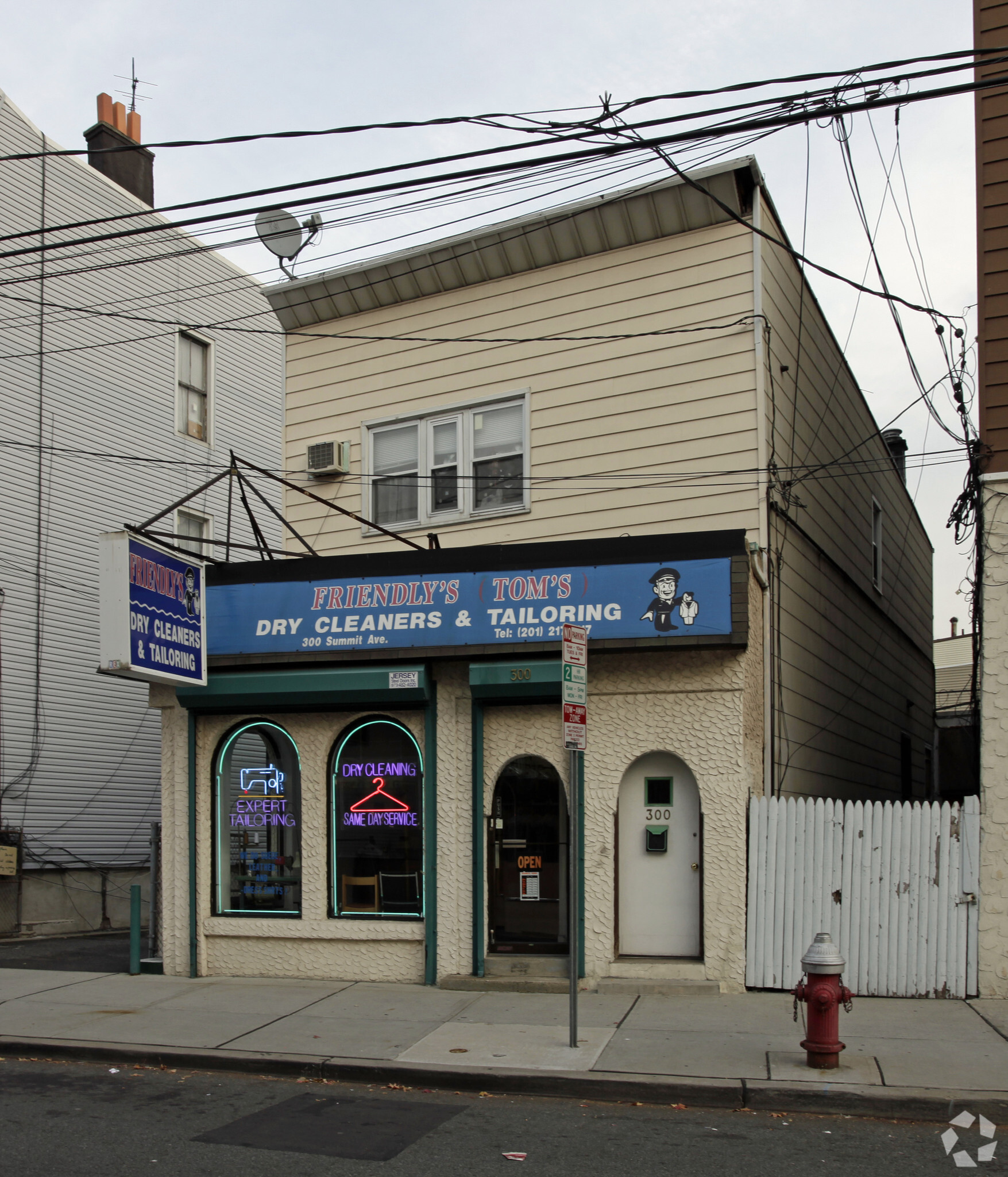 300 Summit Ave, Jersey City, NJ for sale Primary Photo- Image 1 of 1