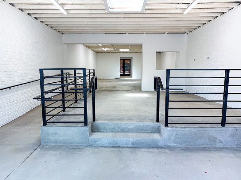 535 S Lake Ave, Pasadena, CA for sale - Building Photo - Image 3 of 8