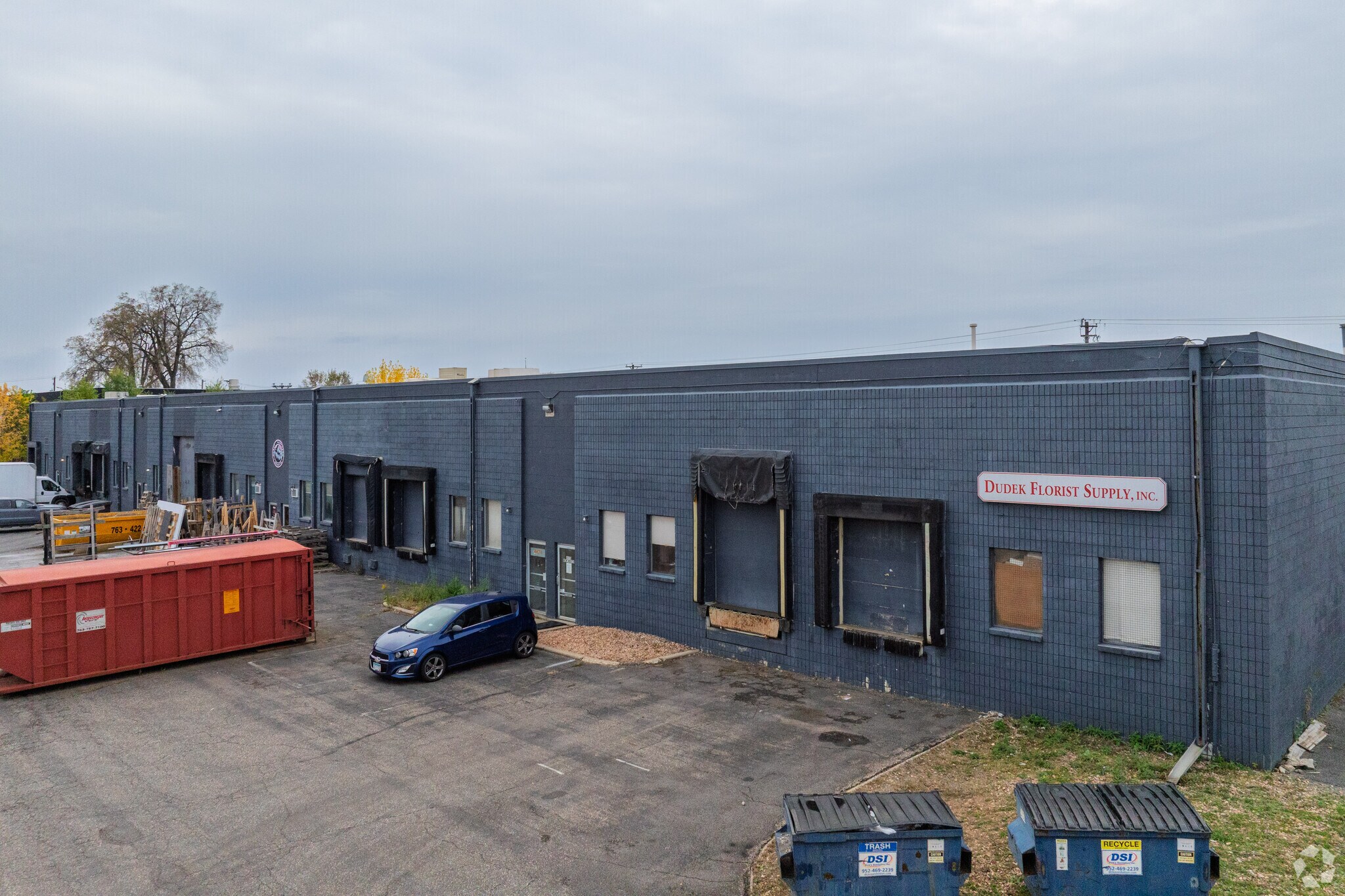 8876-8890 Wentworth Ave S, Bloomington, MN à vendre Photo principale- Image 1 de 1