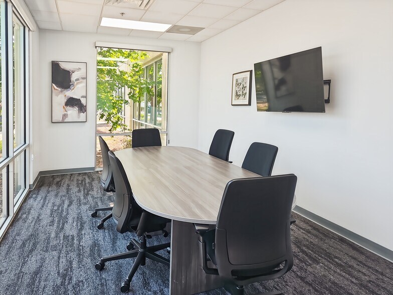 1845 Town Center Blvd, Orange Park, FL à louer - Photo intérieure - Image 2 de 14