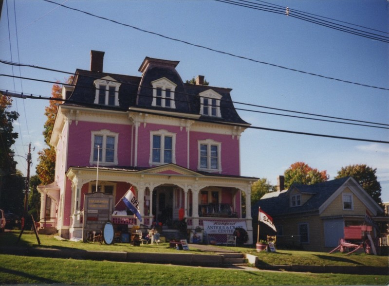 66 Main St, Richford, VT à vendre - Photo principale - Image 1 de 1