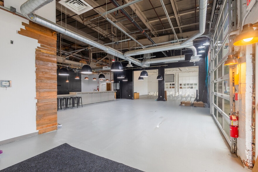 333 Shrewsbury St, Worcester, MA for lease - Building Photo - Image 3 of 7
