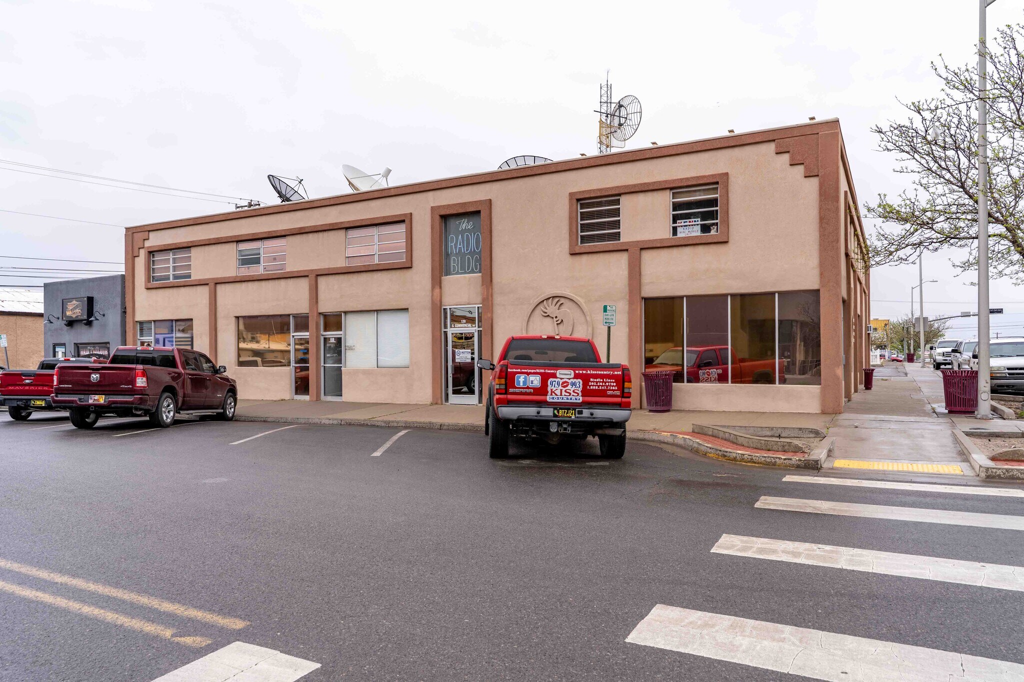 120 S Commercial Ave, Farmington, NM à vendre Photo du bâtiment- Image 1 de 35