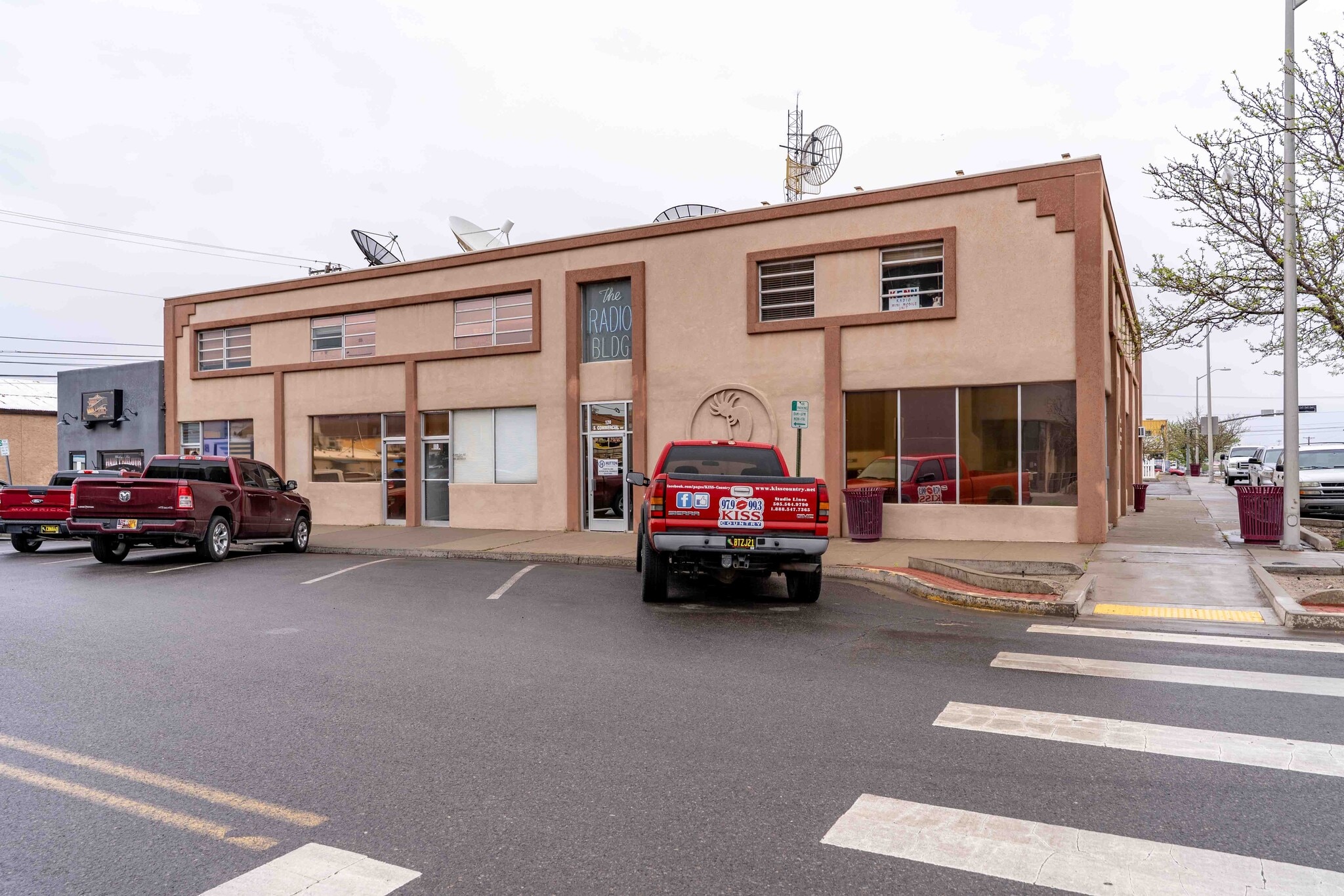 120 S Commercial Ave, Farmington, NM à vendre Photo du bâtiment- Image 1 de 35