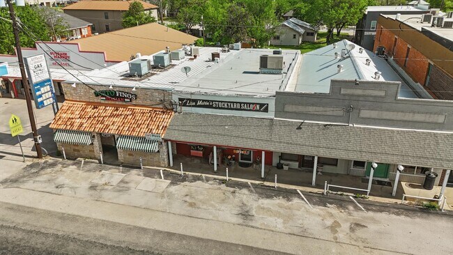 More details for 206 W McCart St, Krum, TX - Retail for Sale