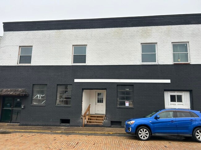 More details for 78 River View Dr, Sutton, WV - Retail for Sale