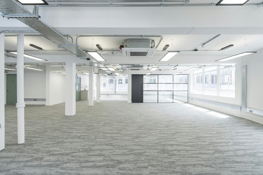 Clerkenwell Rd, London for lease - Interior Photo - Image 1 of 38
