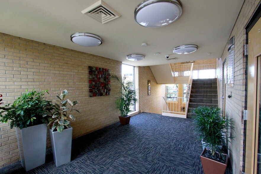 8855 Annapolis Rd, Lanham, MD à louer - Hall d’entrée - Image 3 de 5