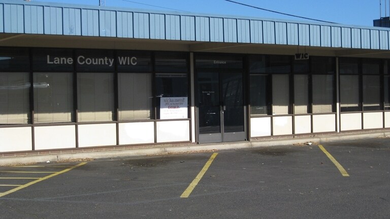 1900 W 7th Ave, Eugene, OR à louer - Photo du bâtiment - Image 2 de 11