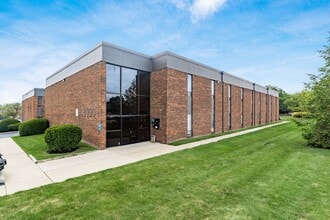 5300 E Main St, Whitehall, OH for lease Building Photo- Image 1 of 5