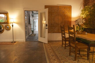 235 Walker St, Atlanta, GA for lease Interior Photo- Image 2 of 7