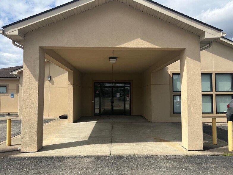 3683 Ohio River Rd, Point Pleasant, WV à vendre - Photo du bâtiment - Image 2 de 21