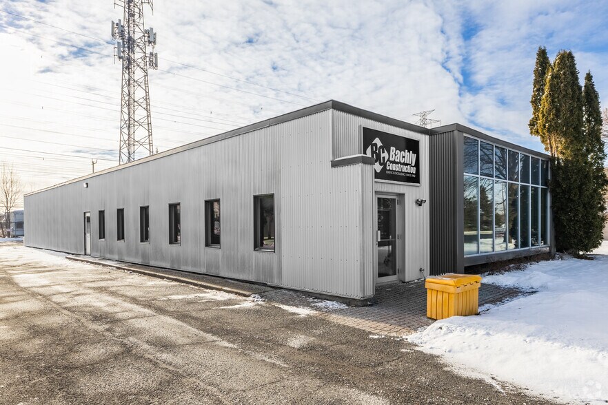 70 Colonnade Rd N, Ottawa, ON à vendre - Photo principale - Image 1 de 1