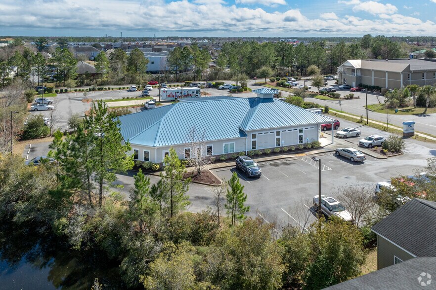 4225 Carolina Exchange Dr, Myrtle Beach, SC à louer - Photo du bâtiment - Image 3 de 4