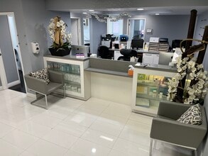 8500 Wilshire Blvd, Beverly Hills, CA for lease Interior Photo- Image 2 of 18
