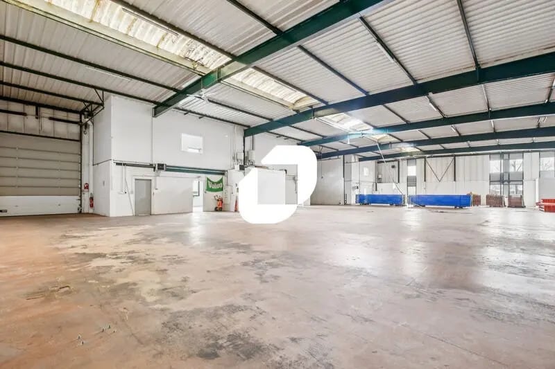 Office in Villepinte for lease Building Photo- Image 1 of 20