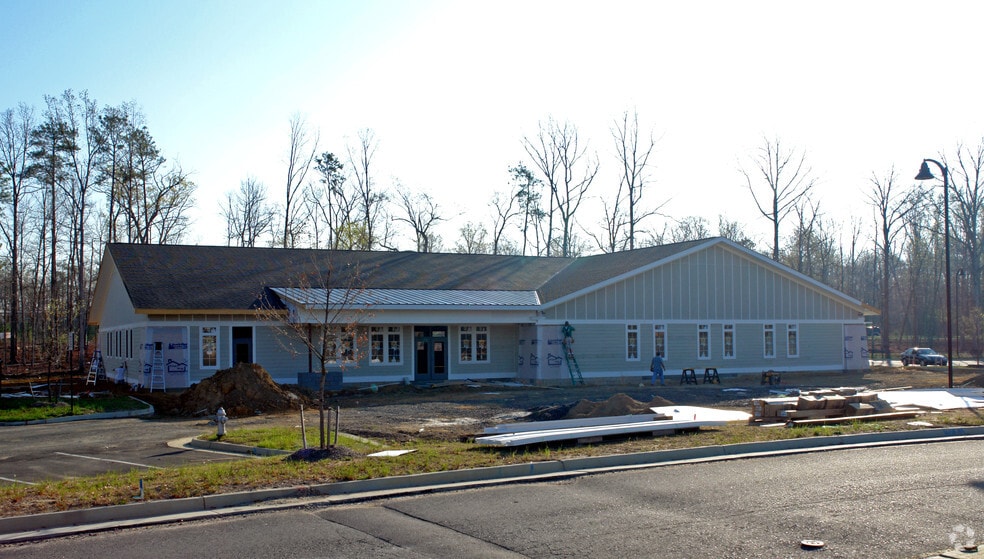 2369-2373 Colony Crossing Pl, Midlothian, VA for lease - Building Photo - Image 3 of 4