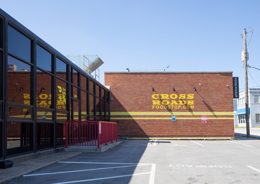 1600 Campbell St, Kansas City, MO for lease - Building Photo - Image 2 of 9