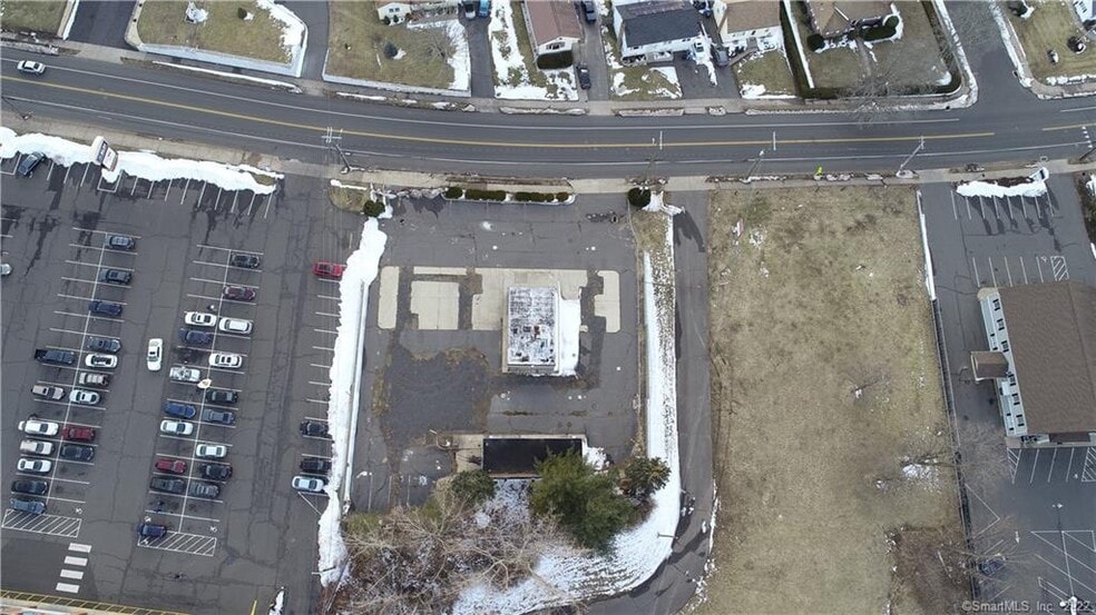 723 Farmington Ave, New Britain, CT à louer - Photo du bâtiment - Image 2 de 2