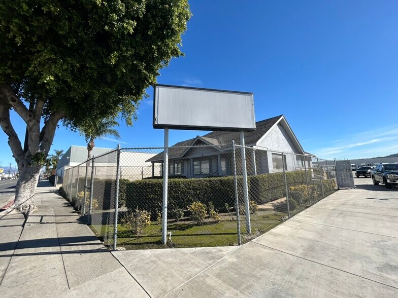 2026 Durfee Ave, South El Monte, CA à louer - Photo du bâtiment - Image 2 de 3