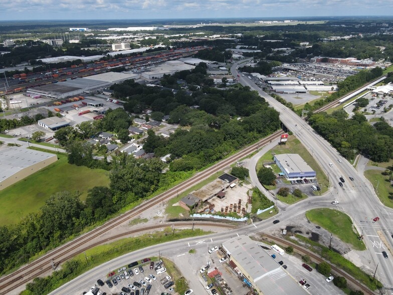 4301 Meeting Street Rd, North Charleston, SC for sale - Building Photo - Image 2 of 4