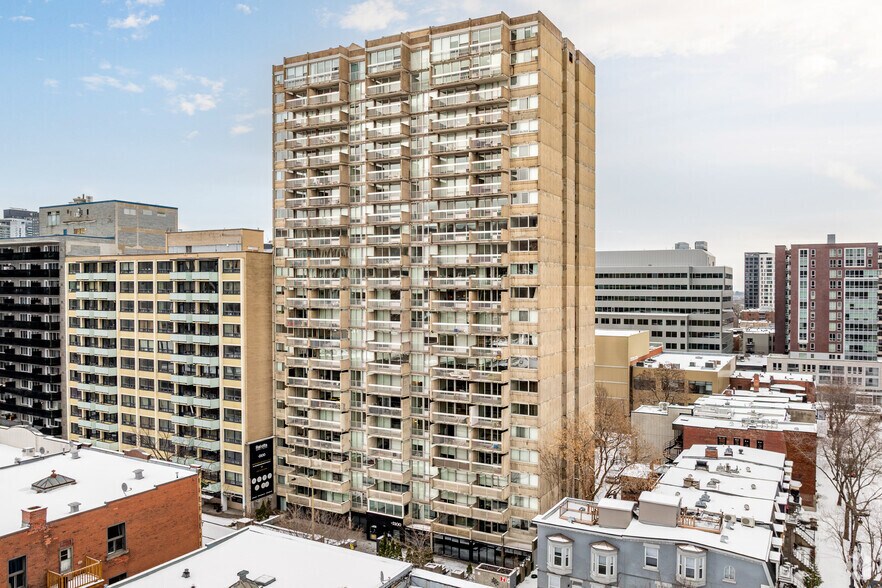 2100 Boul de Maisonneuve O, Montréal, QC for sale - Primary Photo - Image 1 of 1