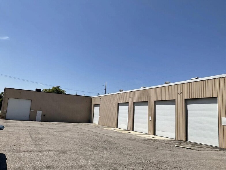 605 Taylor St, Elyria, OH à vendre - Photo du bâtiment - Image 2 de 3