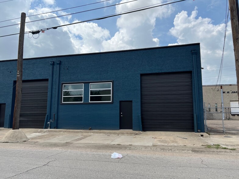 1201 E Levee St, Dallas, TX for sale - Building Photo - Image 1 of 1